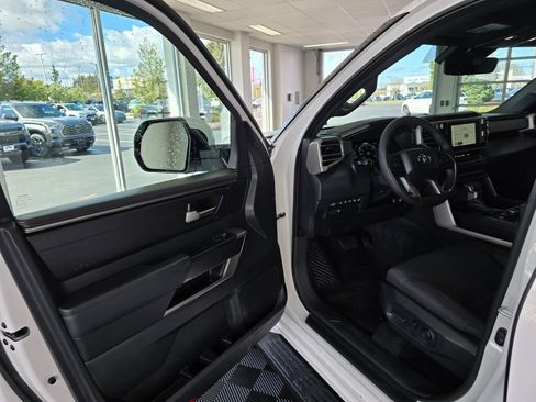Certified 2026 Toyota Sequoia SR5 AWD/4WD image 17