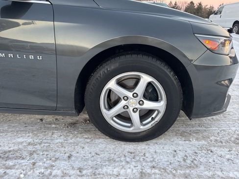 Used 2017 Chevrolet Malibu LS image 40