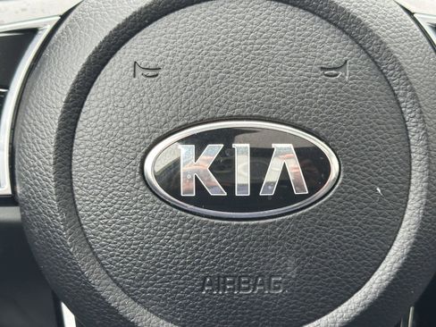 Used 2021 Kia Seltos SX w/ SX Sunroof Package AWD/4WD image 21