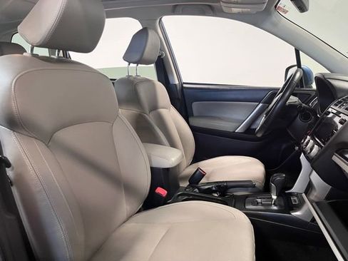 Used 2017 Subaru Forester 2.5i Limited w/ Popular Package #2 image 10