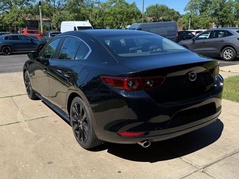 Used 2024 MAZDA MAZDA3 s FWD image 5