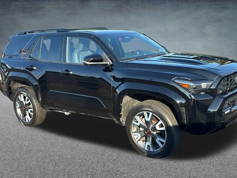 Used 2025 Toyota 4Runner TRD Sport Premium AWD/4WD image 2