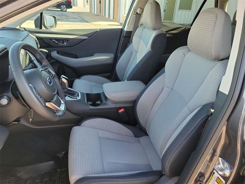 Used 2025 Subaru Outback Premium w/ Popular Package #1A image 14