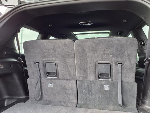 Used 2025 Jeep Grand Cherokee L Limited image 23