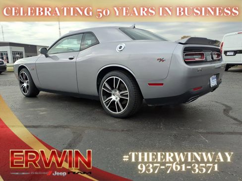 Used 2015 Dodge Challenger R/T Plus image 5