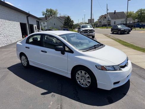 Used 2010 Honda Civic DX-VP image 6