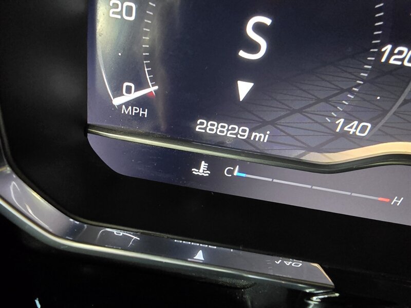 Used 2025 GMC Sierra 1500 SLT AWD/4WD image 31