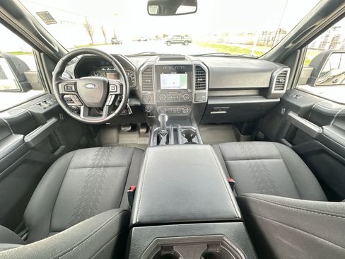 Used 2019 Ford F150 XLT w/ Equipment Group 302A Luxury AWD/4WD image 19