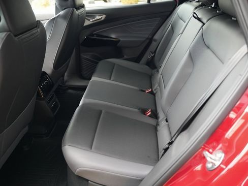 Used 2023 Volkswagen ID.4 Pro S Plus image 33