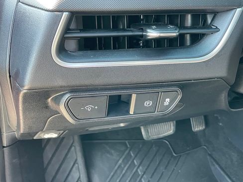 Certified 2025 Kia K4 FWD image 12