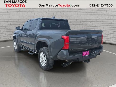 Used 2025 Toyota Tacoma SR5 image 7
