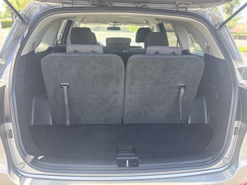 Used 2019 Kia Sorento L image 18