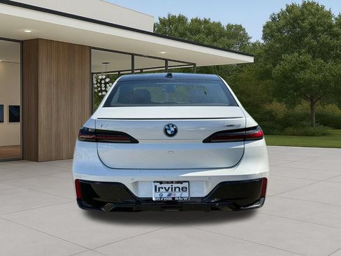 New 2026 BMW i7 xDrive60 AWD/4WD image 10