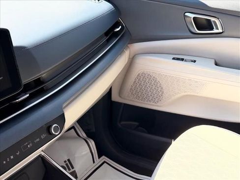New 2026 Kia Carnival EX FWD image 14