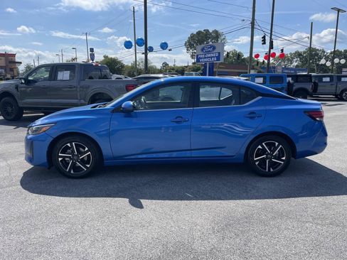 Used 2024 Nissan Sentra SV FWD image 8