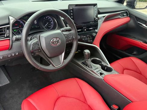 Used 2022 Toyota Camry XSE w/ Cold Weather Package FWD image 10