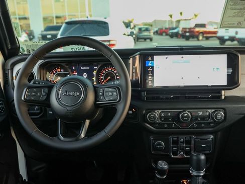 New 2026 Jeep Gladiator Sport image 21