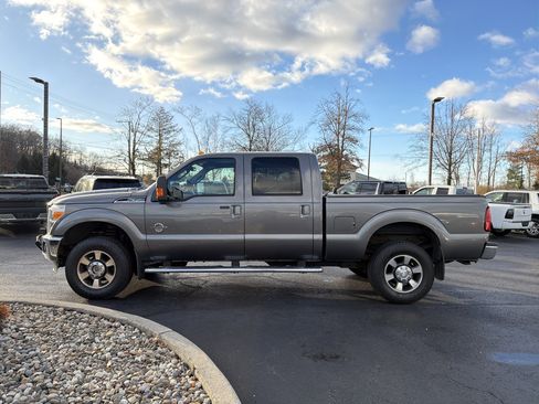 Used 2011 Ford F350 Lariat w/ Lariat Interior Pkg image 9