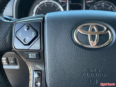 Certified 2023 Toyota 4Runner TRD Off-Road Premium AWD/4WD image 23
