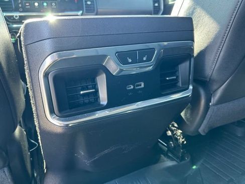 Used 2024 GMC Sierra 1500 SLT AWD/4WD image 14