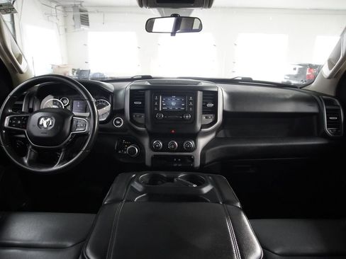 Used 2019 RAM 1500 Tradesman AWD/4WD image 10