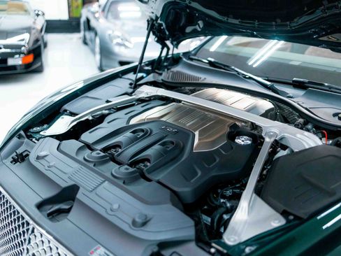 Used 2022 Bentley Continental GT V8 image 94