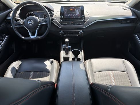 Used 2023 Nissan Altima 2.5 SR image 4