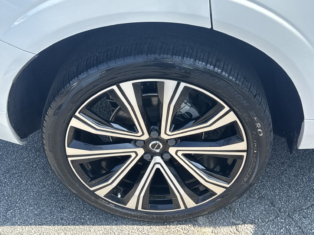 Used 2023 Volvo XC60 B5 Ultimate w/ Climate Package AWD/4WD image 17