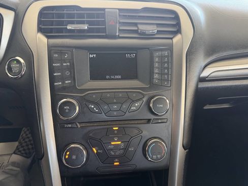Used 2017 Ford Fusion S FWD image 9
