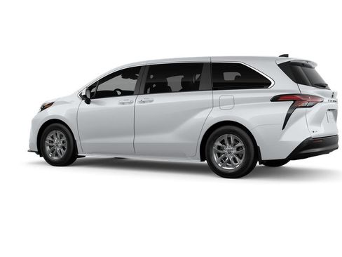 New 2026 Toyota Sienna LE FWD image 5