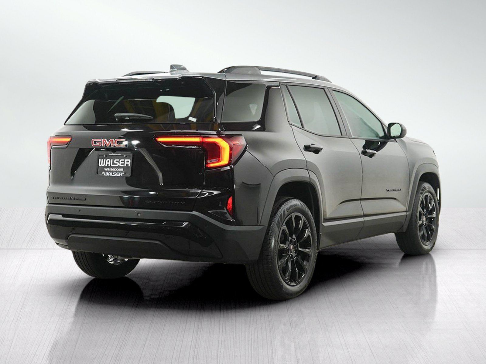Used 2025 GMC Terrain Elevation w/ Elevation Premium Package AWD/4WD image 5
