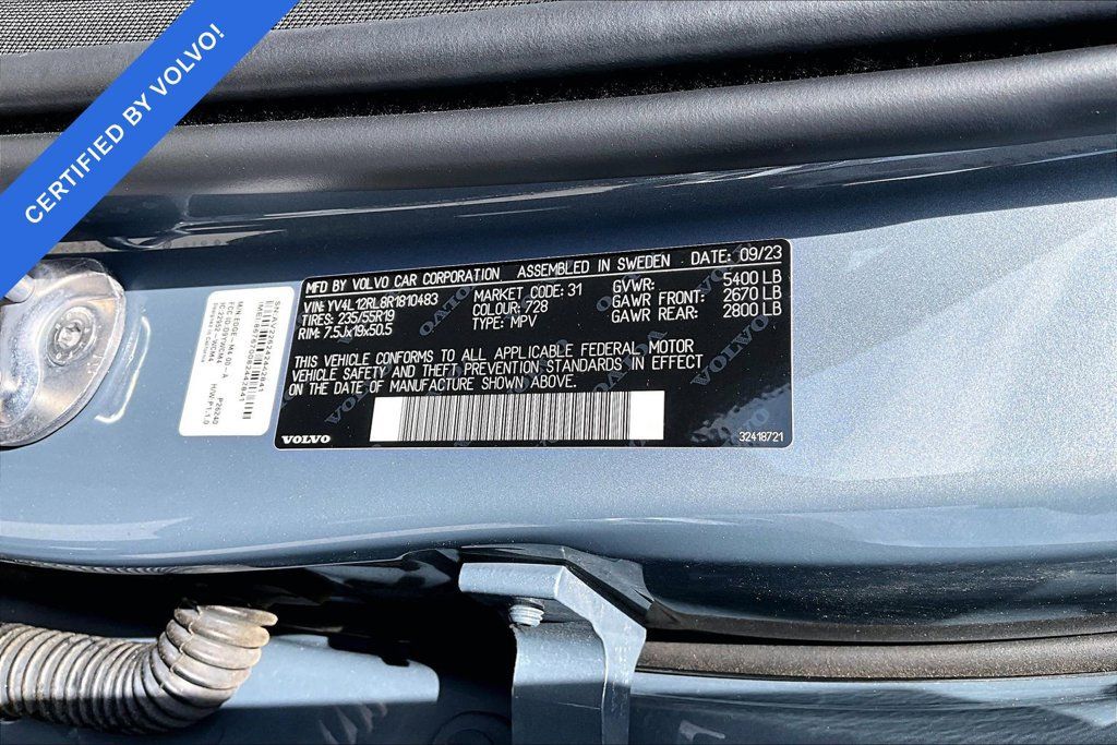 Certified 2024 Volvo XC60 B5 Plus w/ Climate Package AWD/4WD image 42