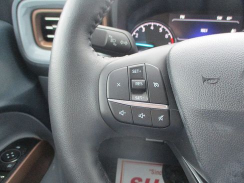 Used 2022 Ford Maverick Lariat FWD image 13