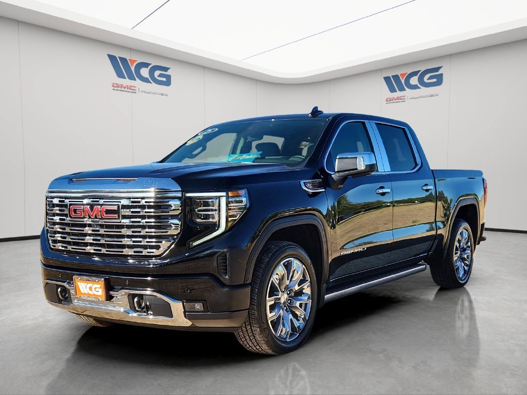 Used 2025 GMC Sierra 1500 Denali w/ Denali Reserve Package AWD/4WD image 6