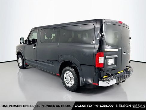 Used 2019 Nissan NV 3500 SL RWD image 7