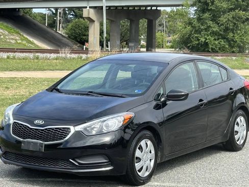 Used 2016 Kia Forte LX FWD image 1