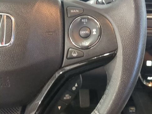 Used 2019 Honda HR-V EX-L image 28