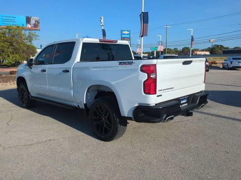 Used 2024 Chevrolet Silverado 1500 LT Trail Boss AWD/4WD image 6