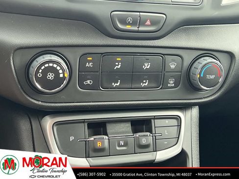 Certified 2023 GMC Terrain SLE AWD/4WD image 23