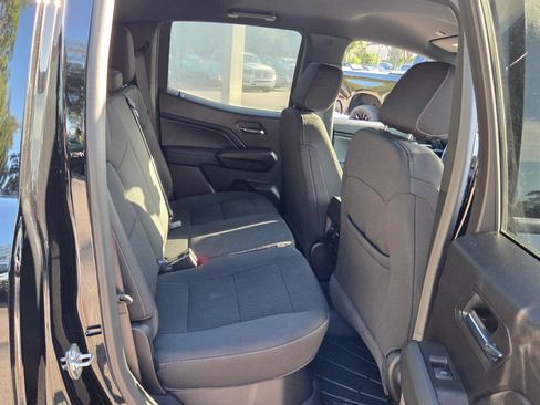 Used 2025 Chevrolet Colorado LT RWD image 21