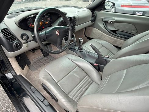 Used 2001 Porsche Boxster RWD image 25