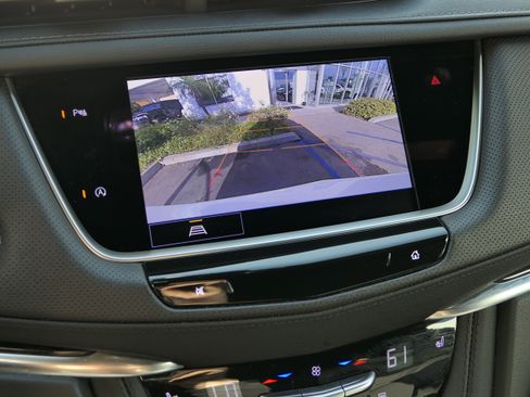 Certified 2024 Cadillac XT5 Premium Luxury FWD image 21
