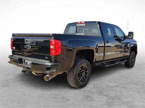 Used 2019 Chevrolet Silverado 2500 LTZ w/ Duramax Plus Package image 11