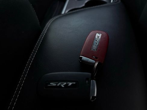 Used 2015 Dodge Challenger SRT Hellcat image 38