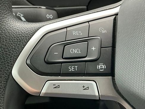 Used 2022 Volkswagen Tiguan S FWD image 23