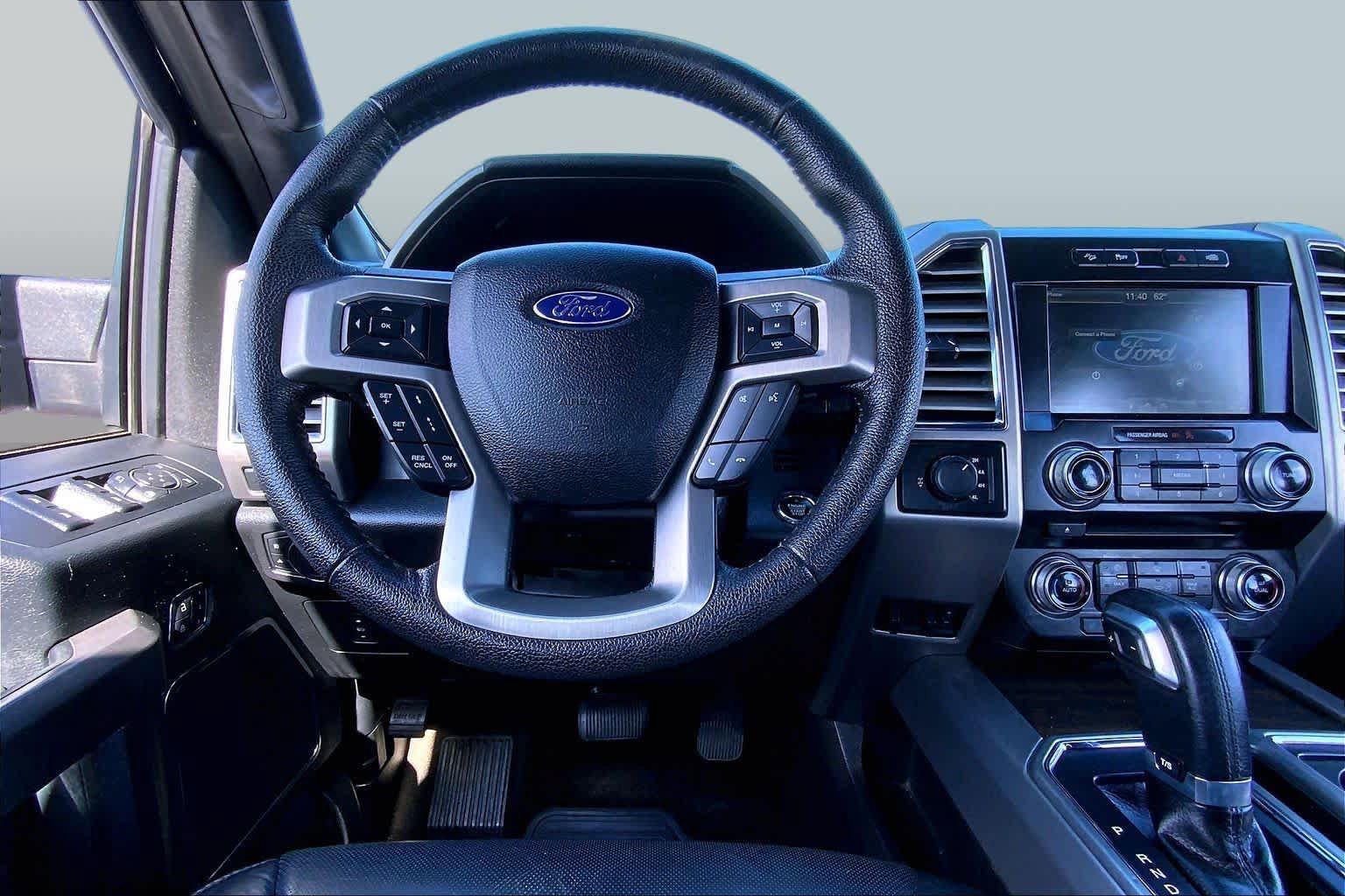 Used 2015 Ford F150 Platinum w/ Equipment Group 701A Luxury AWD/4WD image 6