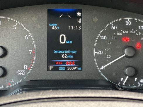 Used 2023 Toyota Corolla LE image 23