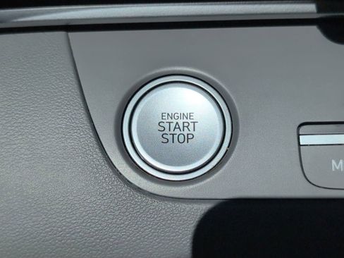 Used 2023 Hyundai Elantra SEL w/ Convenience Package image 22