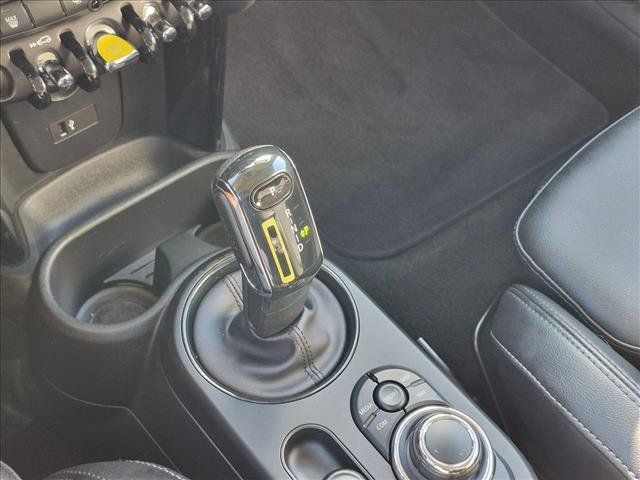 Used 2022 MINI Cooper SE FWD image 11