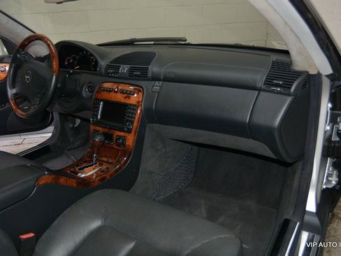 Used 2005 Mercedes-Benz CL 600 image 9